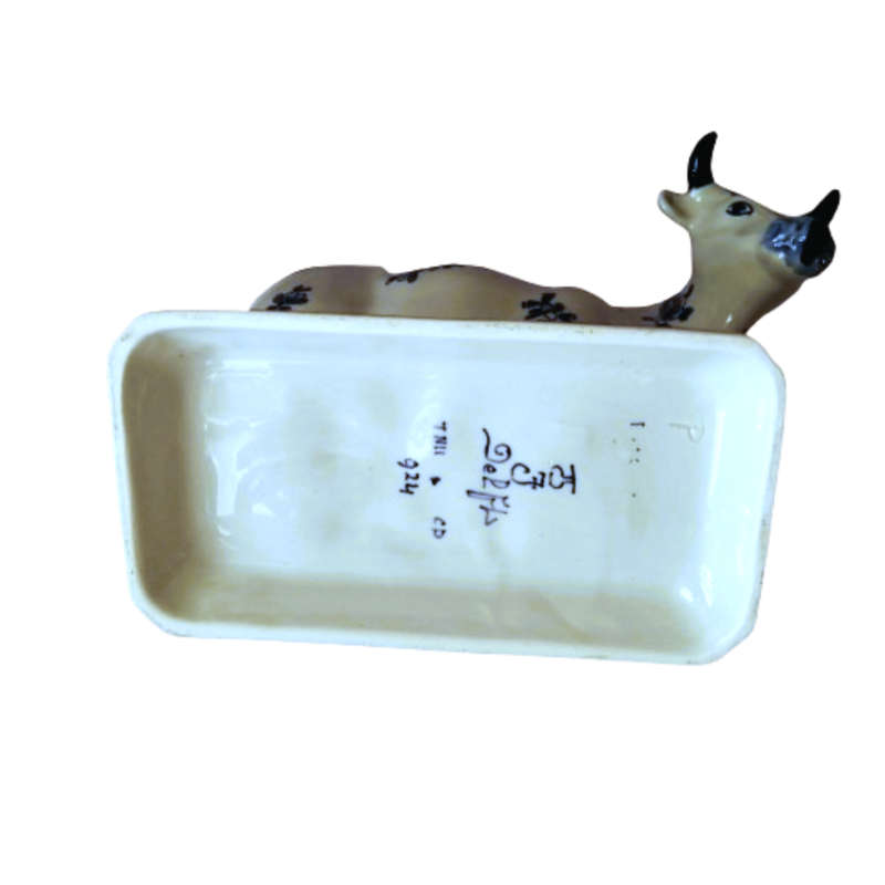 De Porcrleyne Fles Royal Delft Blue and White Right facing Bull Cow c.1959