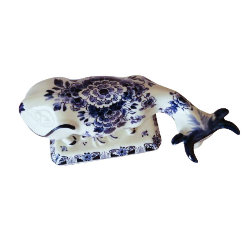 De Porcrleyne Fles Royal Delft Blue and White Right facing Bull Cow c.1959