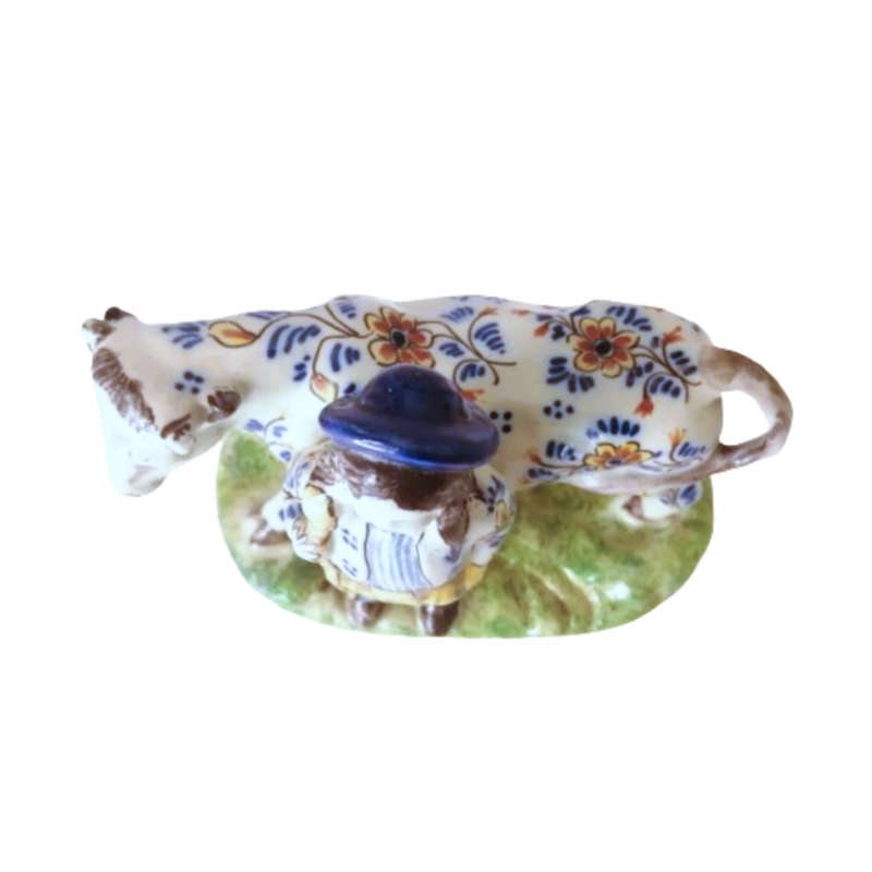 Delft Polychrome Cow and Milkboy Porceleyne Lampetkan 1778-1811