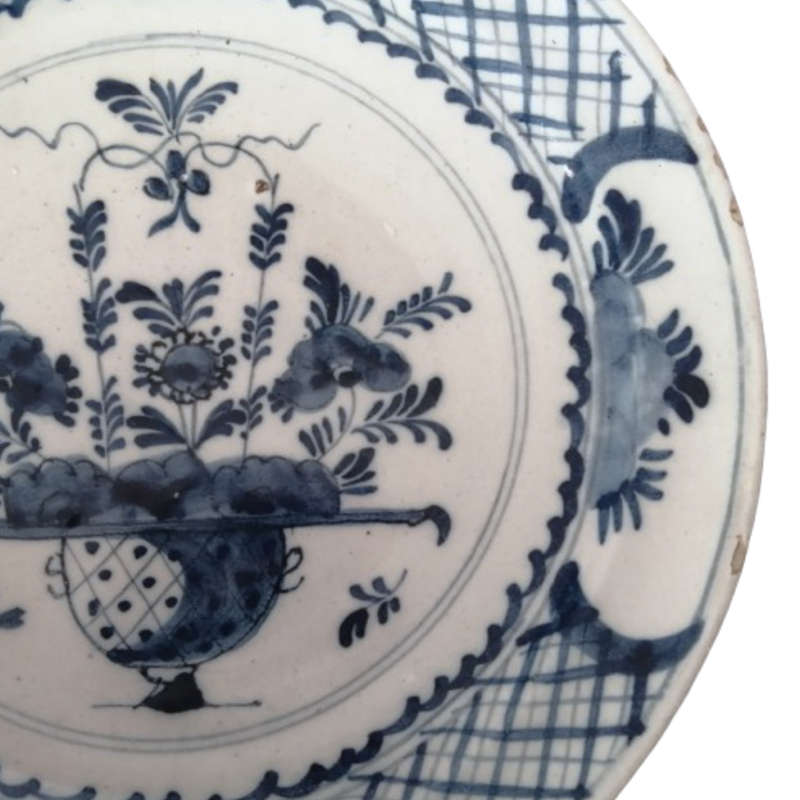 Holland DELFT c18th Decorative Wall Plate Hand Painted