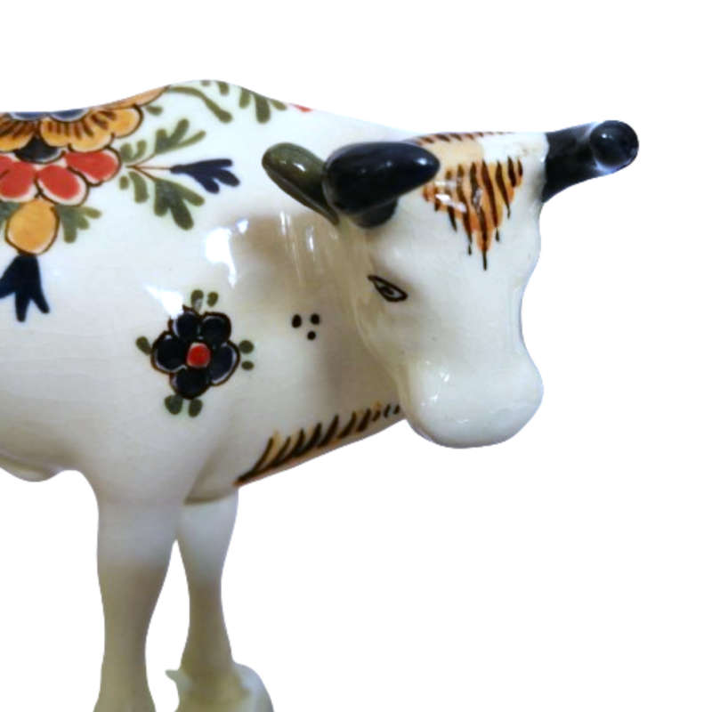 De Porcrleyne Fles Royal Delft Polychrome Right facing Bull Cow