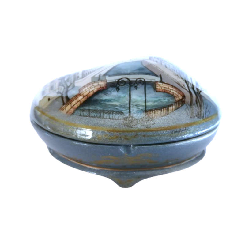 Russian Black lacquer Paper mache Mother of pearl Trinket box