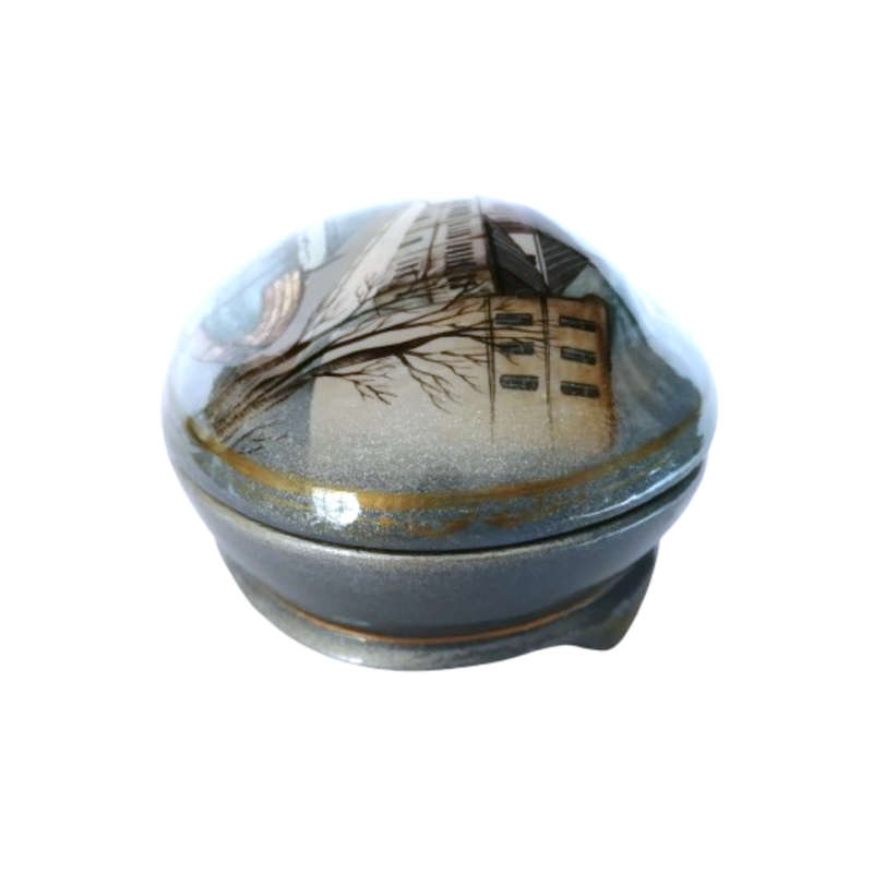 Russian Black lacquer Paper mache Mother of pearl Trinket box