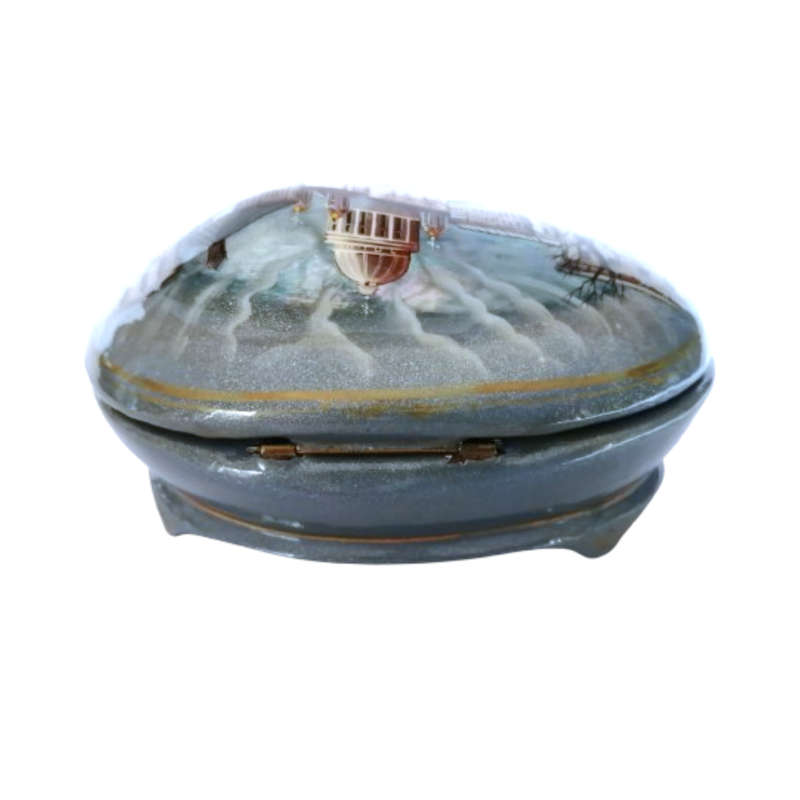 Russian Black lacquer Paper mache Mother of pearl Trinket box