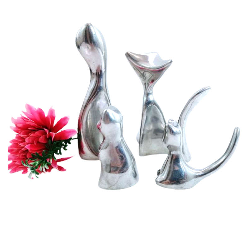 Hoselton Canada Cast Aluminum modernist cat family sculpture