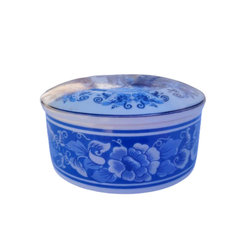 Delft Oude Molen The old Masters Loving Couple lidded dish