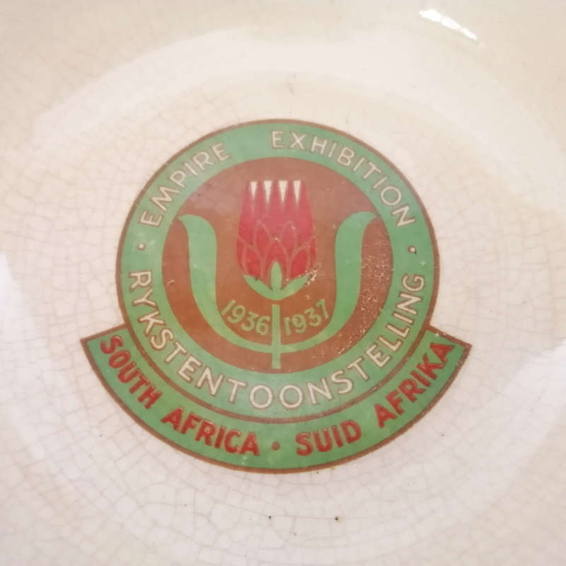 Crown Devon Empire Exhibition Rykstentoonstelling 1936-1937 dish