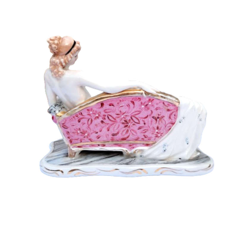 Vincenzo Bertolotti ceramic Capodimonte beautiful lady reclining nude on her chaise