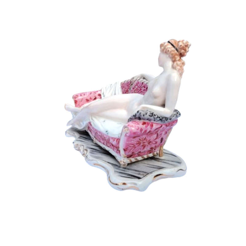 Vincenzo Bertolotti ceramic Capodimonte beautiful lady reclining nude on her chaise