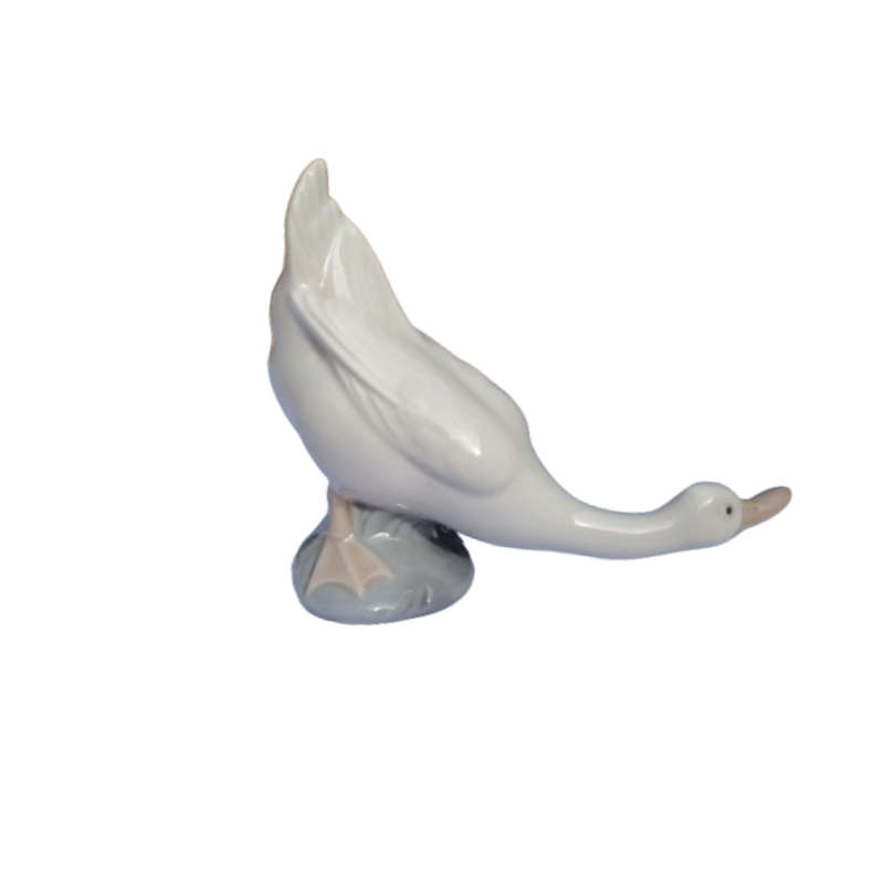 Lladro Nao Figurine Suspicious Duckling