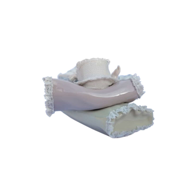 Lladro Figurine No. 5618  Christening Baby
