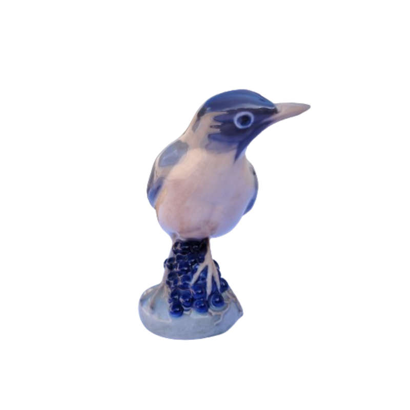 Royal Copenhagen Red Wing Barn swallow Porcelain Bird Figurine