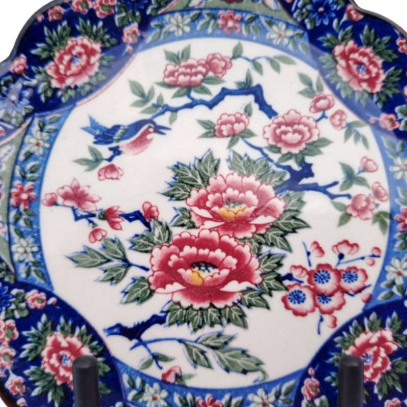 Classic Hirano Japanese Imari Influence Decorative Wall Plate