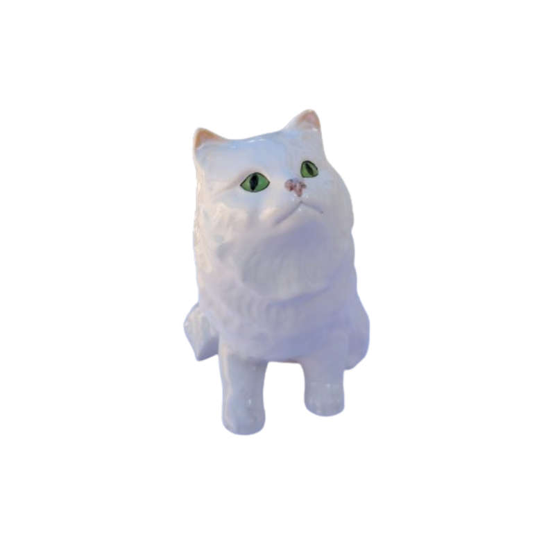 Sylvac Pottery White Persian Cat Sat with Green Eyes