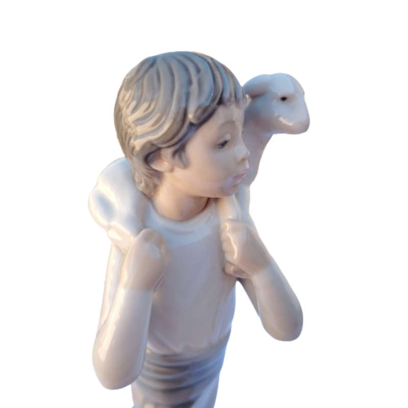Lladro Spring Token Figurine, No 5604, 1980-1989