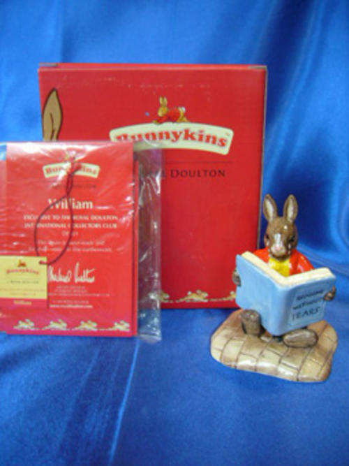 Royal Doulton Bunnykins William Reads Without Tears DB401 Boxed