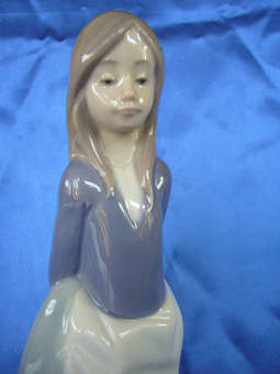 NAO by LLADRO PORCELAIN FIGURINE girl hands behind back