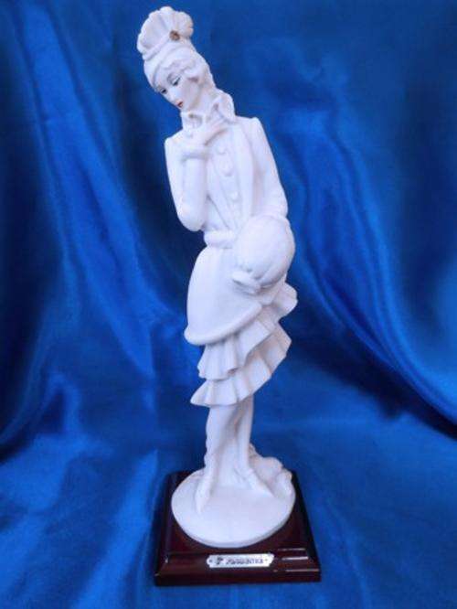 Florence Tall Lady on Wooden Plinth