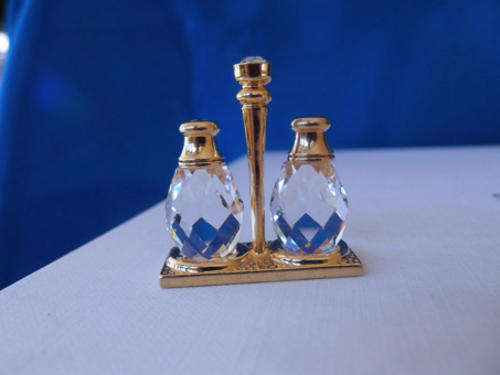 GENUINE Swarovski Crystal Memories Classics  Salt & Pepper Pots18ct Gold Plated