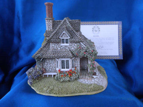 Lilliput Lane Miniature House - Rose Cottage