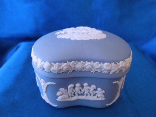 Vintage Wedgewood Jasper Blue Heart Trinket Box