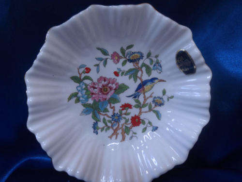 Large Aynsley Large Bone China Shell Plate Dish Pembroke