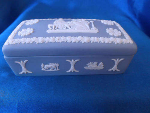 Stunning Wedgewood Blue Lidded Dish