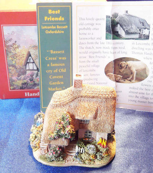 Miniature House - Lilliput Lane " Best Friends "