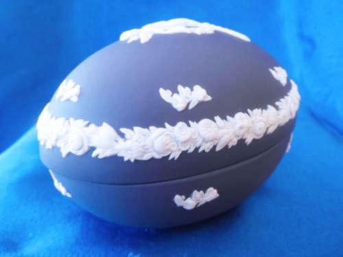 Vintage Wedgwood Jasper Portland  Blue Large Egg *