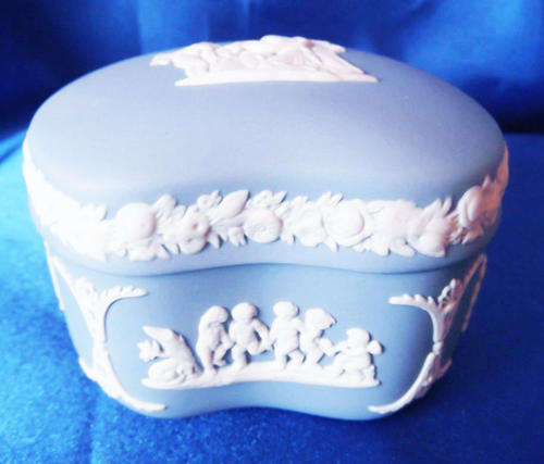 Vintage Wedgwood Jasper Blue Heart Trinket Box  #
