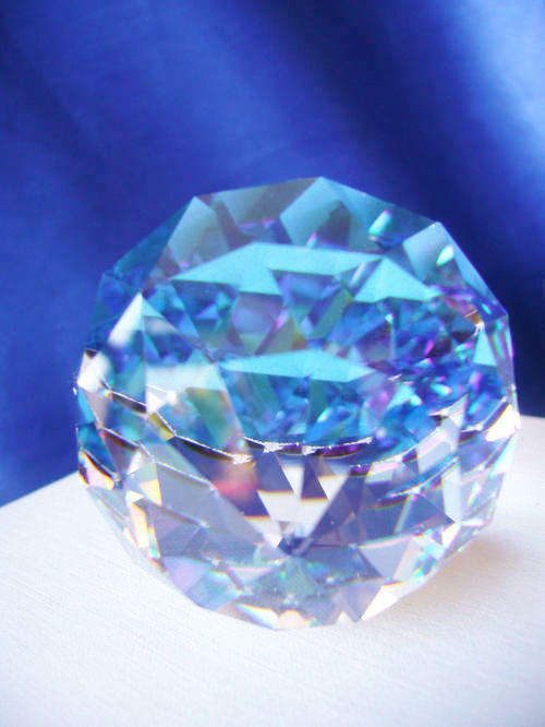 GENUINE Swarovski Crystal Stunning Large Paperweight