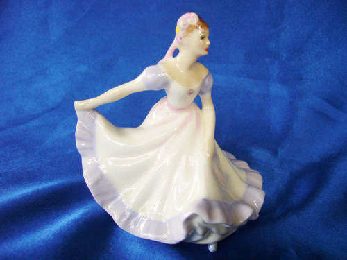 Royal Doulton Miniature Lady Figurine NINETTE HN 3215 #