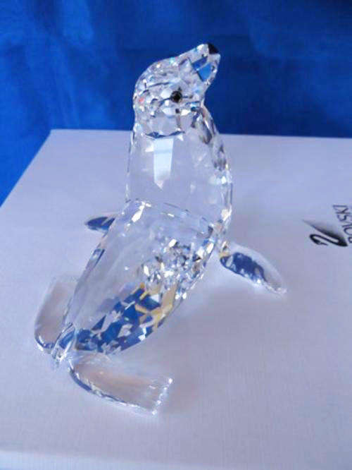 SWAROVSKI VERY RARE STUNNING MOTHER SEA LION. RET08. MIB.