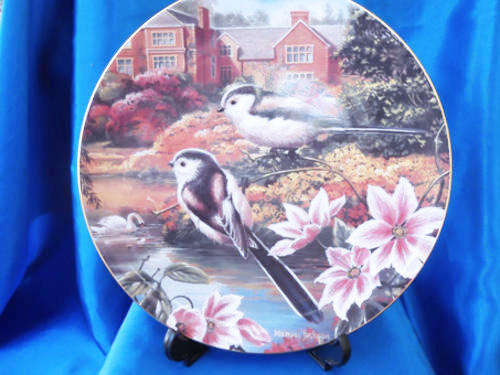 Stunning Wedgwood `Old English Gardens` Plate *