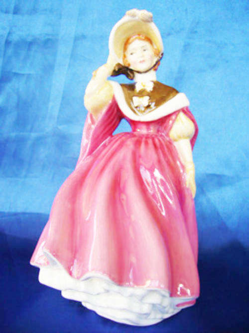 HN 2184 Royal Doulton Figurine SUNDAY MORNING HN2184