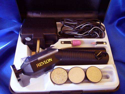 **** Electric manicure nail set from Revlon ****