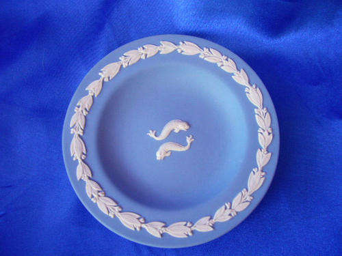 ****** Vintage Wedgewood Jasper Blue Dish ******