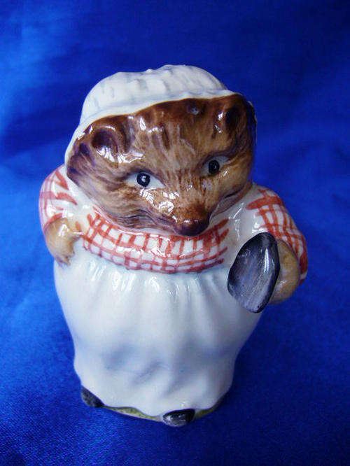 Beswick Beatrix Potter`s ` Mrs Tiggy Winkle` 1107/2 #