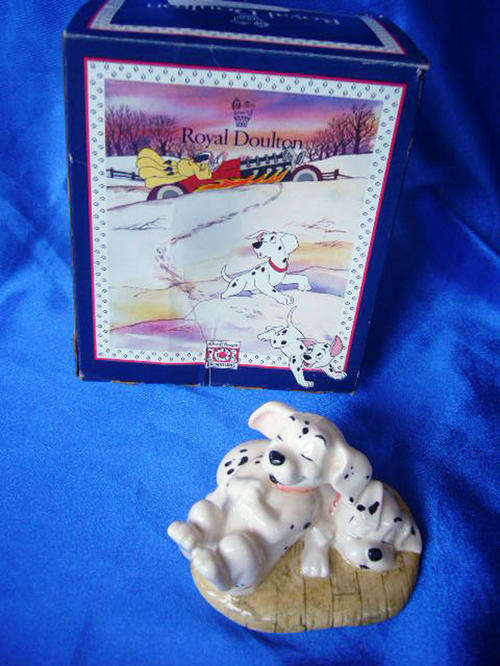 Royal Doulton 101 Dalmatians -DM 3 - Penny & Freckles