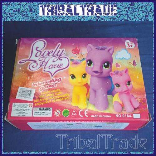 LITTLE HORSE SET - Hours of fun time for your little girl!! Get your XMas Goodies Ready!! WOW!!