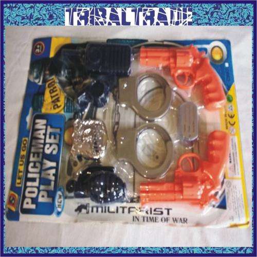 POLICEMAN PLAY SET - 2 Guns, Badge, Cuffs, Radio - Your Boy will love this!! BIG SALE!