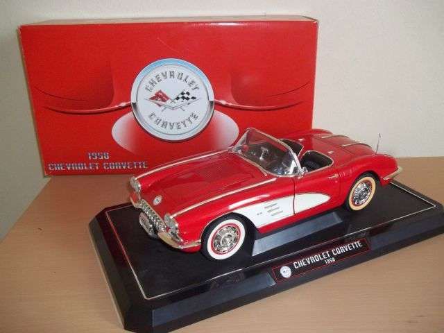 RARE SOLIDO RED 1958 CHEVY CORVETTE CONVERTIBLE - 1:12 SCALE