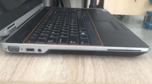 *DELL LATITUDE E6520 i5 / 4GB RAM / 500GB HD / 15.6" BUSINESS EDITION