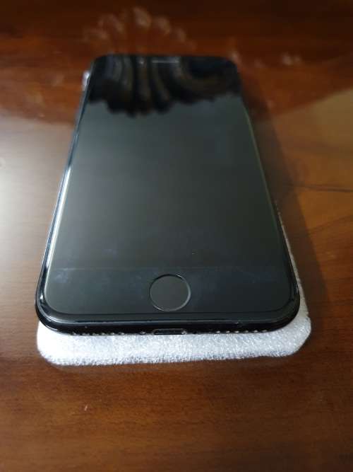 IPHONE 7 128gb BLACK + ROMOSS POWER BANK COVER