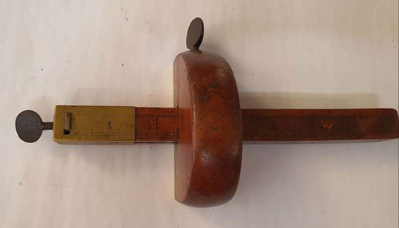 REDUCED! Unusual Vintage Marking / Slitting Gauge - Brass & Wood (Graduated Post)