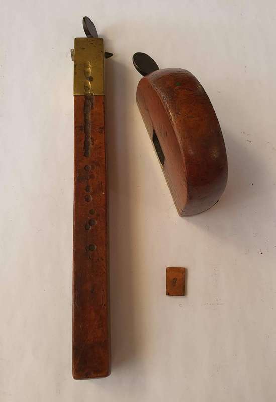 REDUCED! Unusual Vintage Marking / Slitting Gauge - Brass & Wood (Graduated Post)