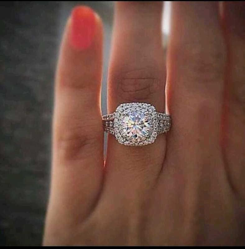 1pc Fashionable Double-layered, Four Claw, Cubic Zirconia Engagement Ring For Women