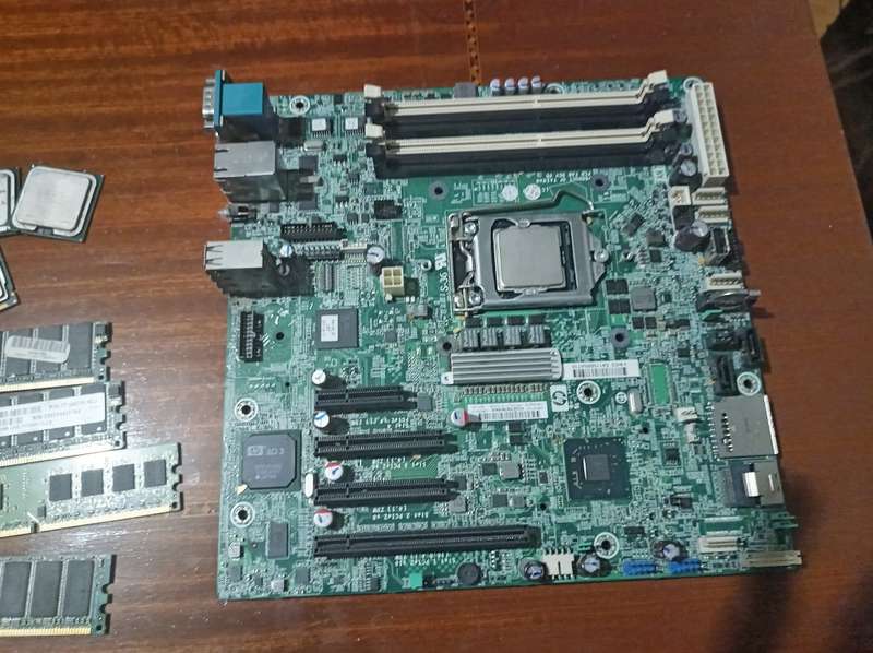 Varias computer parts for sale please read description