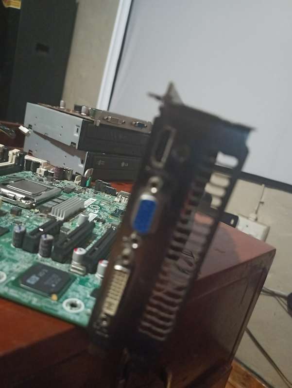 Varias computer parts for sale please read description