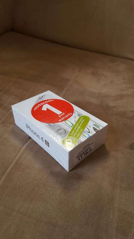 Brand new White iPhone 4S still in sealed box!